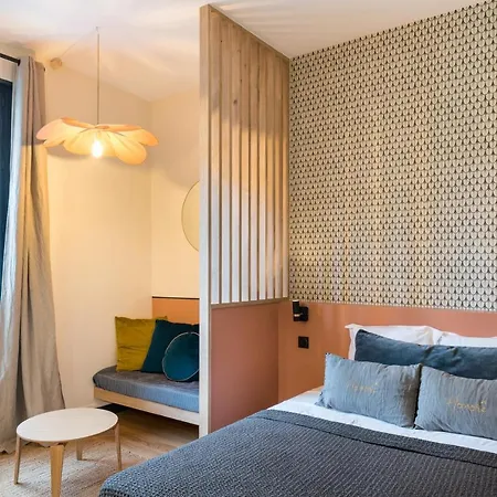 Honore - Arbre Sec リヨン